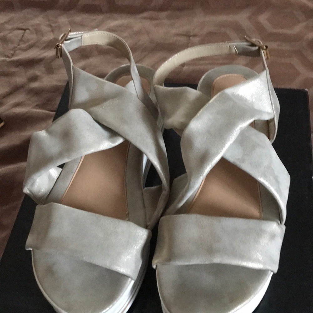 Energy brand sandal
